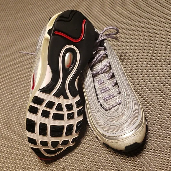 Silver and Black Size 4.5 Nike Air Max Sneakers For Girls - Picture 7 of 8